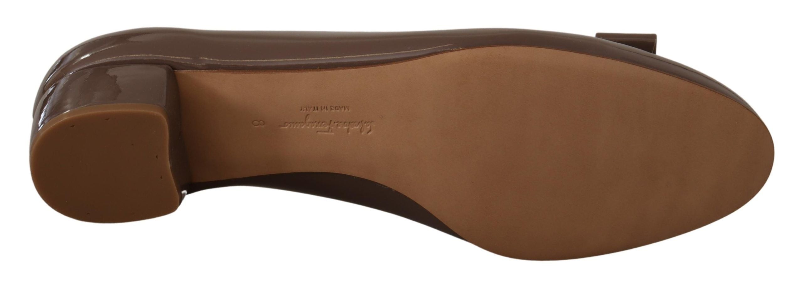 Salvatore Ferragamo Elegant Caraway Brown Pumps με φιόγκο Vara