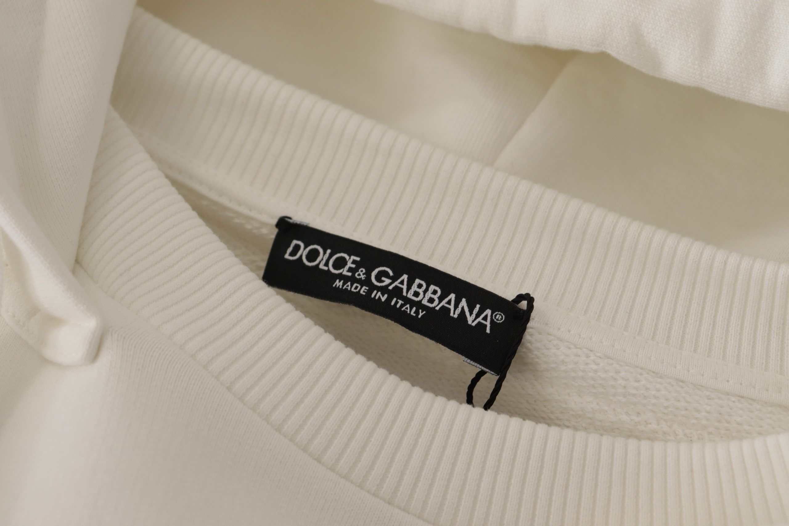 Κομψό πουλόβερ με λευκή κουκούλα Dolce &amp; Gabbana