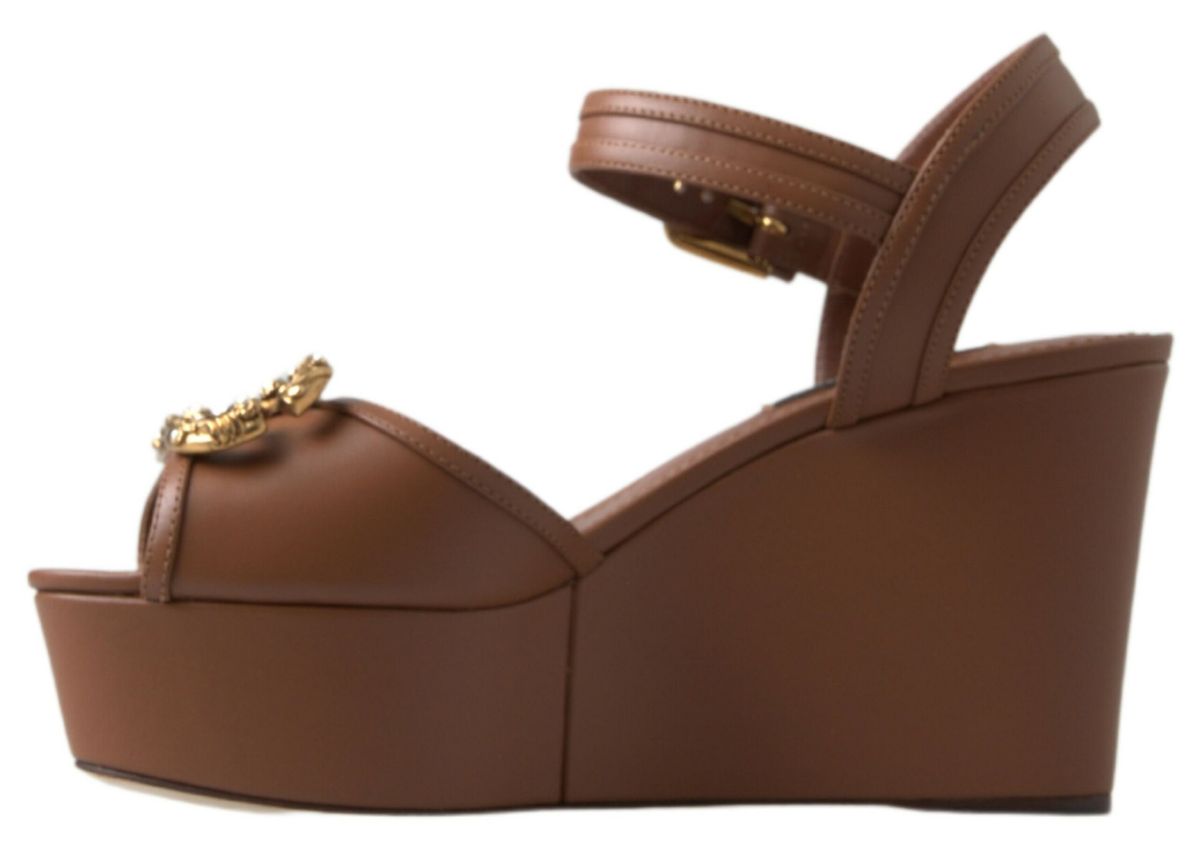 Dolce &amp; Gabbana Chic καφέ Δερμάτινο λουράκι αστραγάλου Wedges