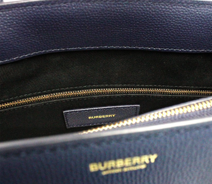 Πορτοφόλι Burberry Banner Medium Regency Μπλε δερμάτινο τσαντάκι χιαστί