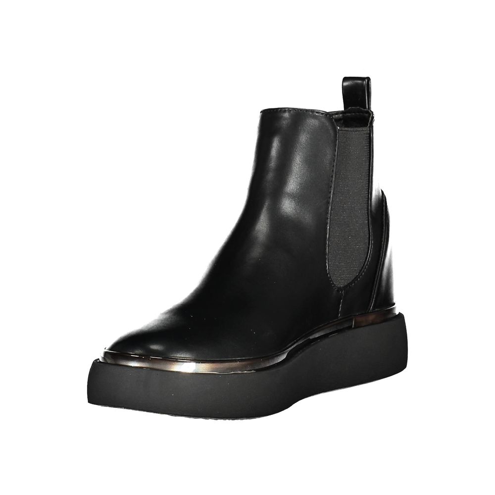 U.S. POLO ASSN. Chic Low Ankle Boot with Contrasting Details