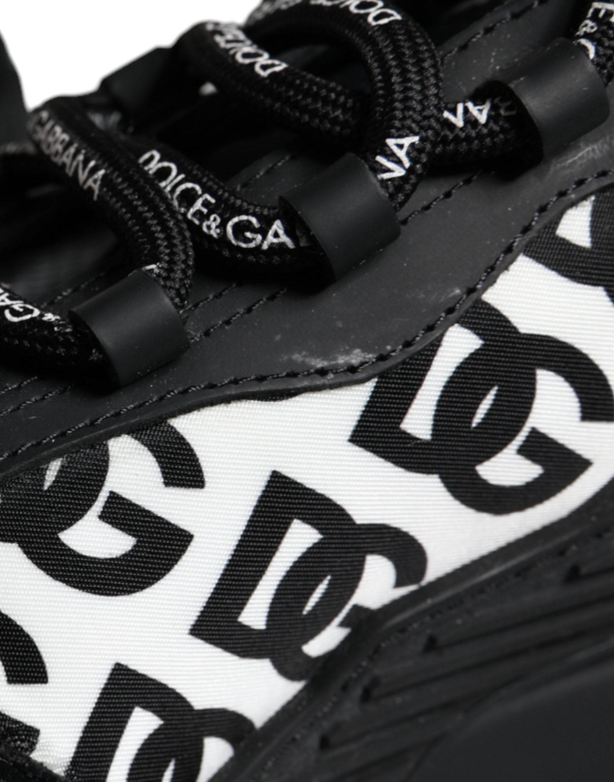 Dolce & Gabbana Μαύρα Παπούτσια NS1 Sneakers με Λογότυπο Lace Up Χαμηλά Κορυφής