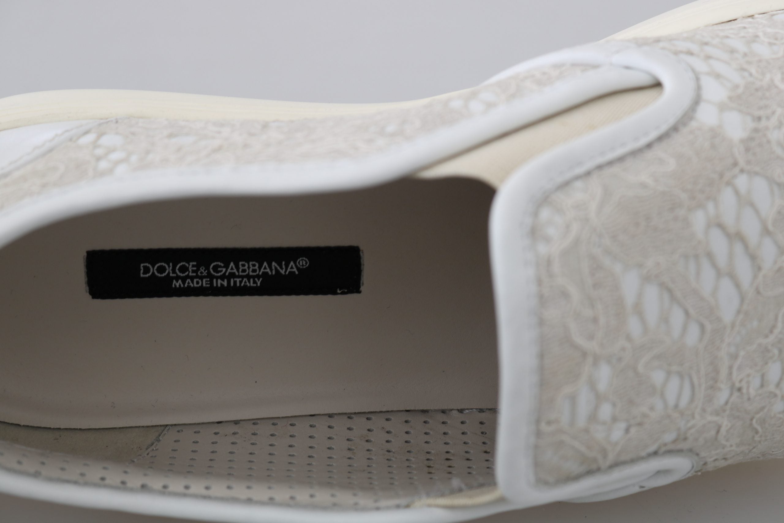 Dolce &amp; Gabbana Κομψά Off White Loafers για κυρίες