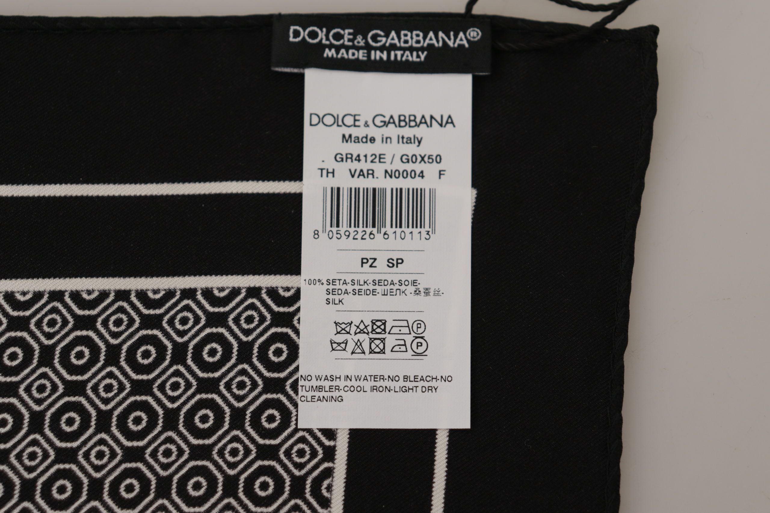 Κομψό μαύρο μεταξωτό γεωμετρικό κασκόλ Dolce &amp; Gabbana για άνδρες