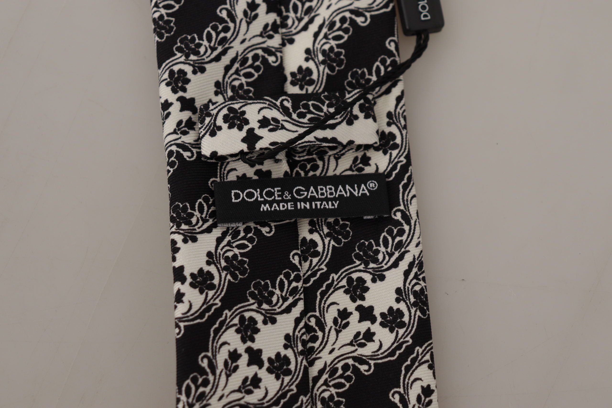 Κομψό παπιγιόν Dolce &amp; Gabbana με φλοράλ στάμπα