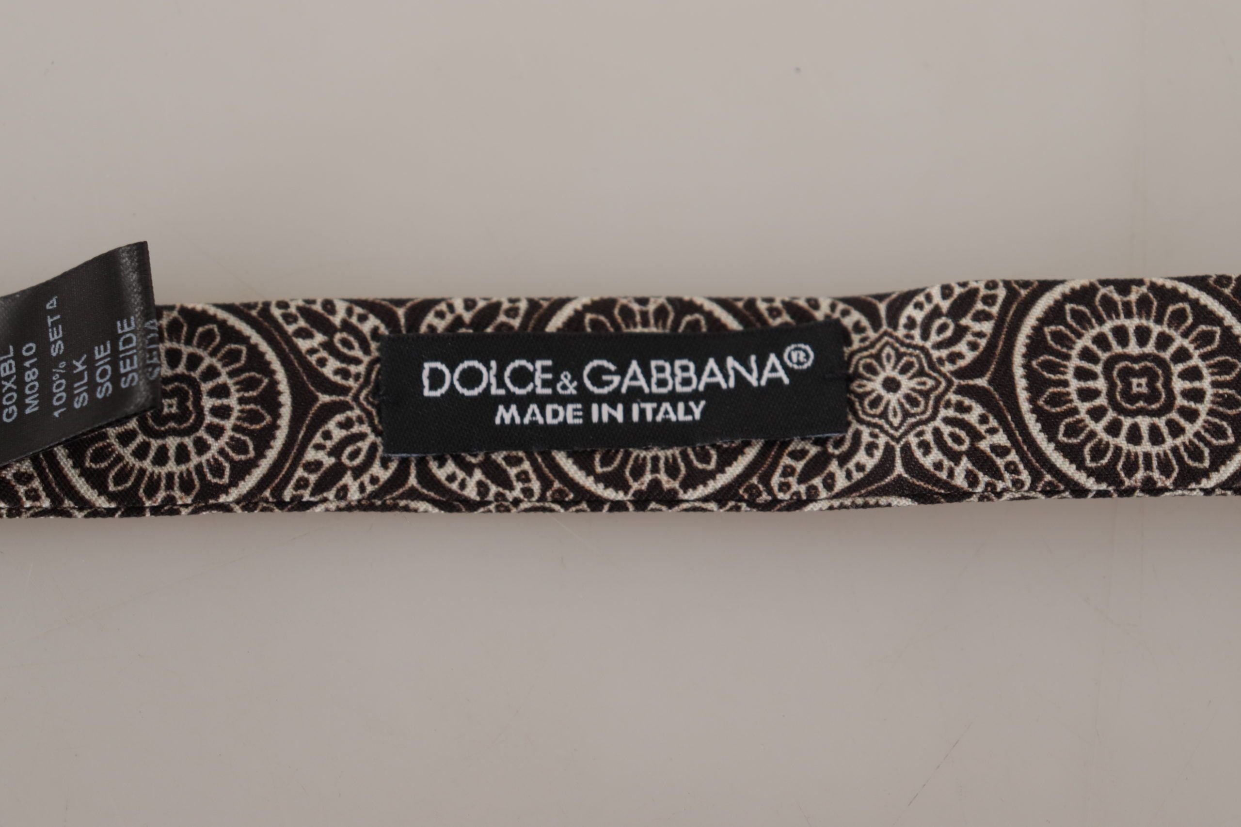 Κομψό μεταξωτό μαύρο &amp; λευκό παπιγιόν Dolce &amp; Gabbana