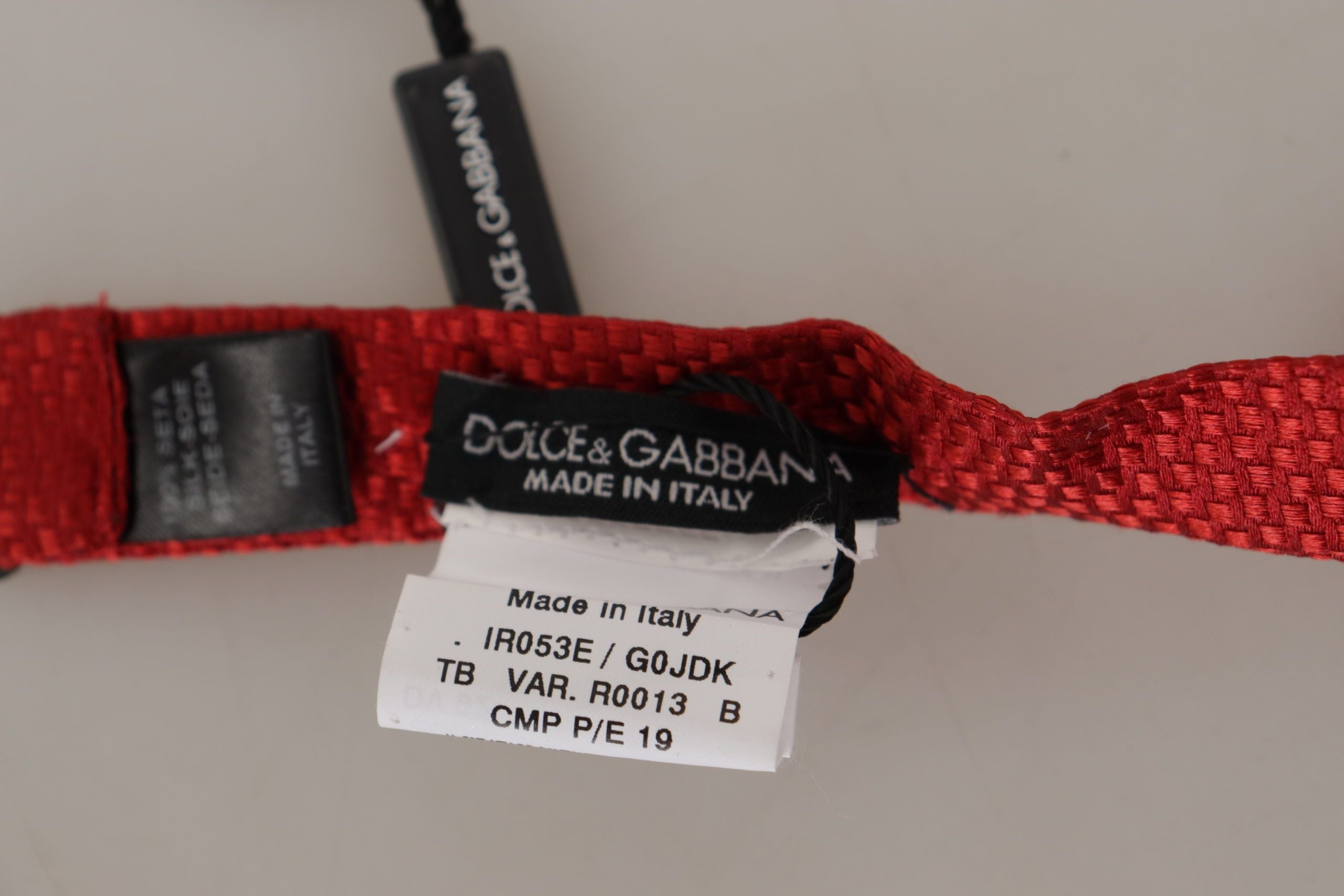 Κομψό κόκκινο μεταξωτό παπιγιόν Dolce &amp; Gabbana